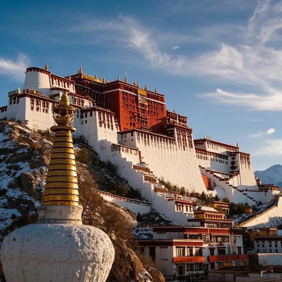 ·西藏的问题，唐朝没弄明白，元朝没弄明白，明朝也没弄明白，结果硬是被清朝弄明白了