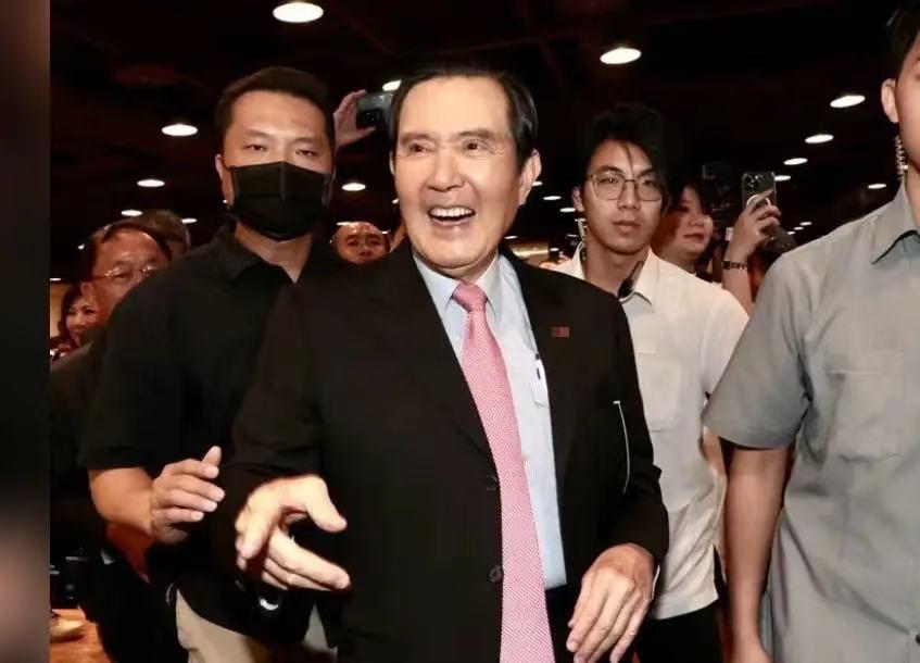 美国威胁中国：如果拦截对台军售就开战，实际上是赤裸裸的“阳谋”，以为中国不敢反击