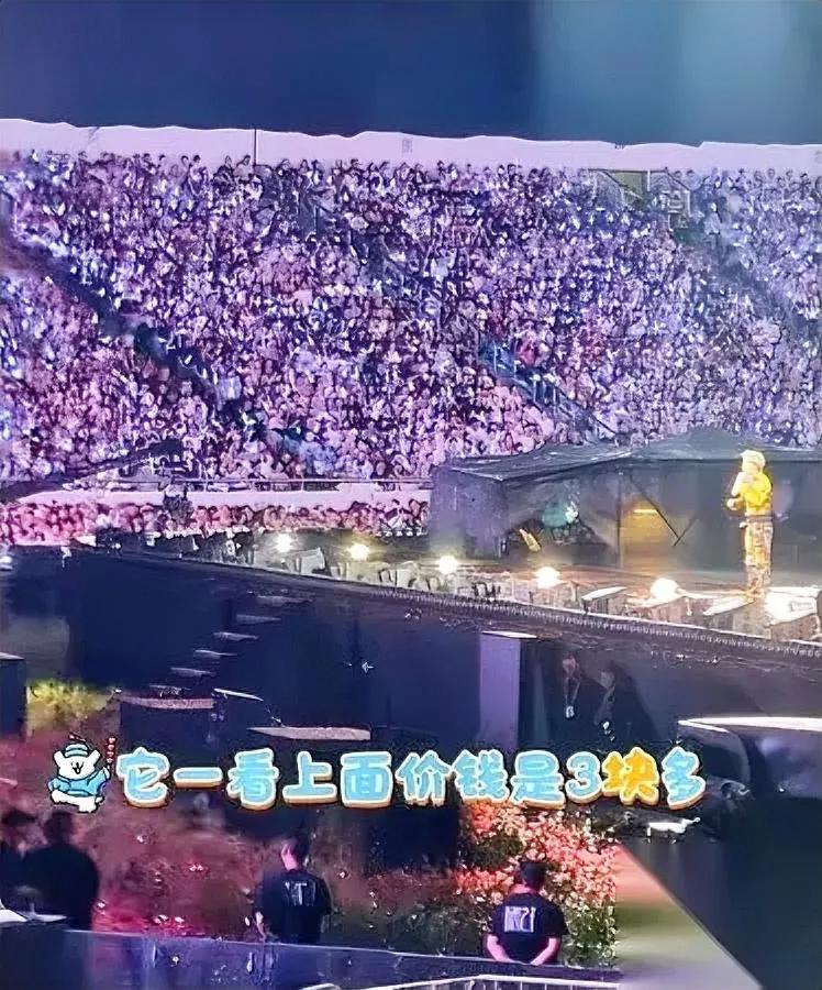 薛之谦去重庆点外卖闹乌龙他看错价以为3块钱一个鸡翅尖，直接下单了6份，结