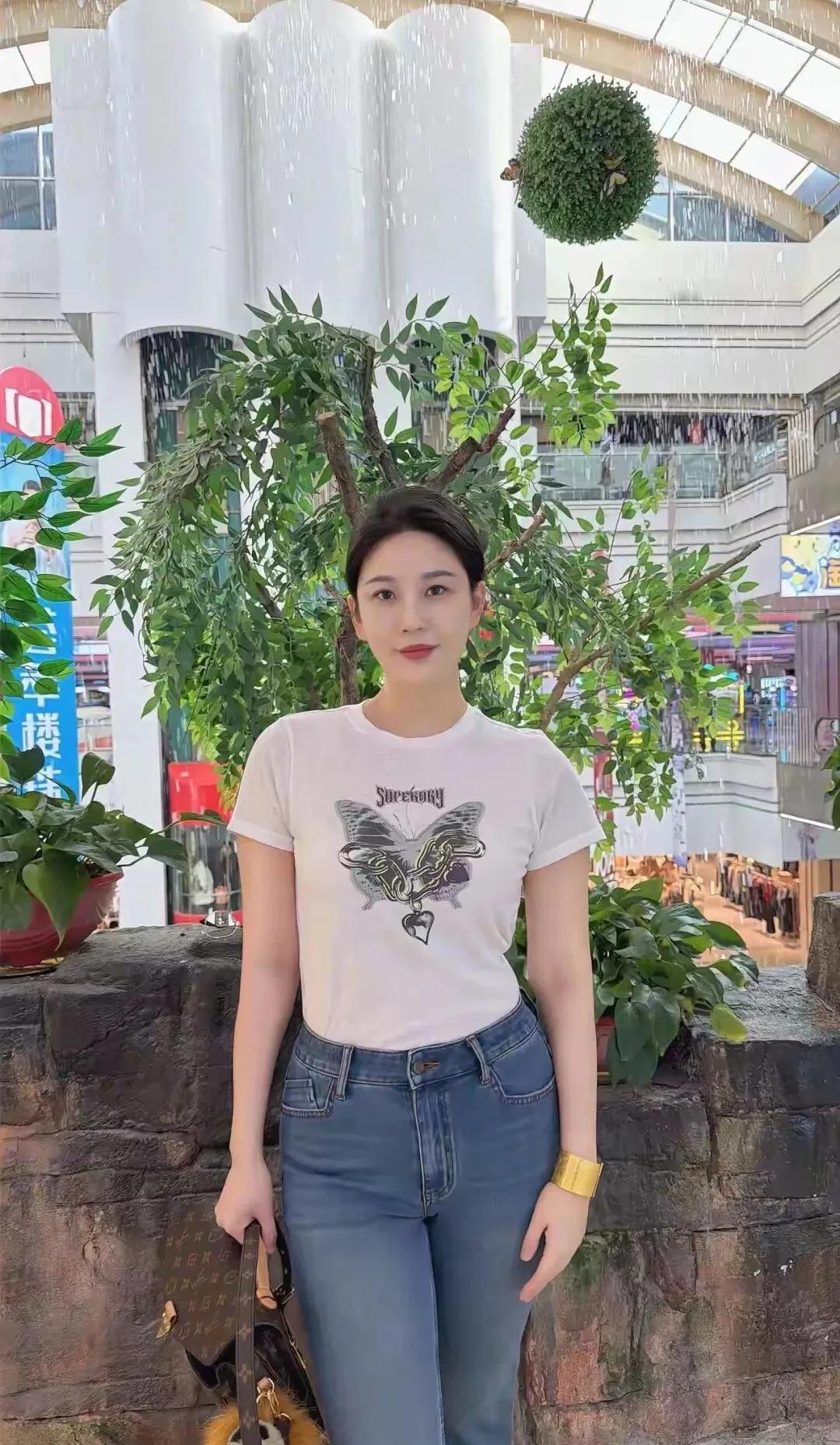 年少不知阿姨好