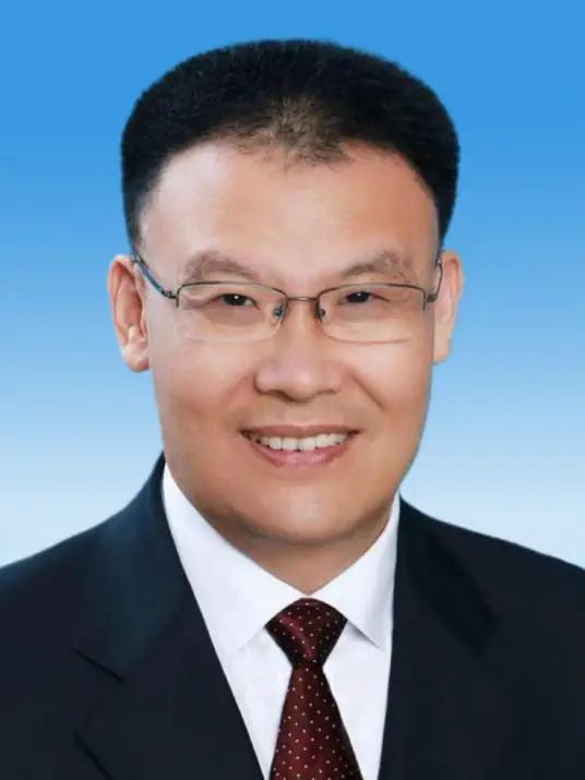王东伟担任安徽省代省长，王清宪已不再担任该职。据安徽先锋近日消息，安徽省第十四