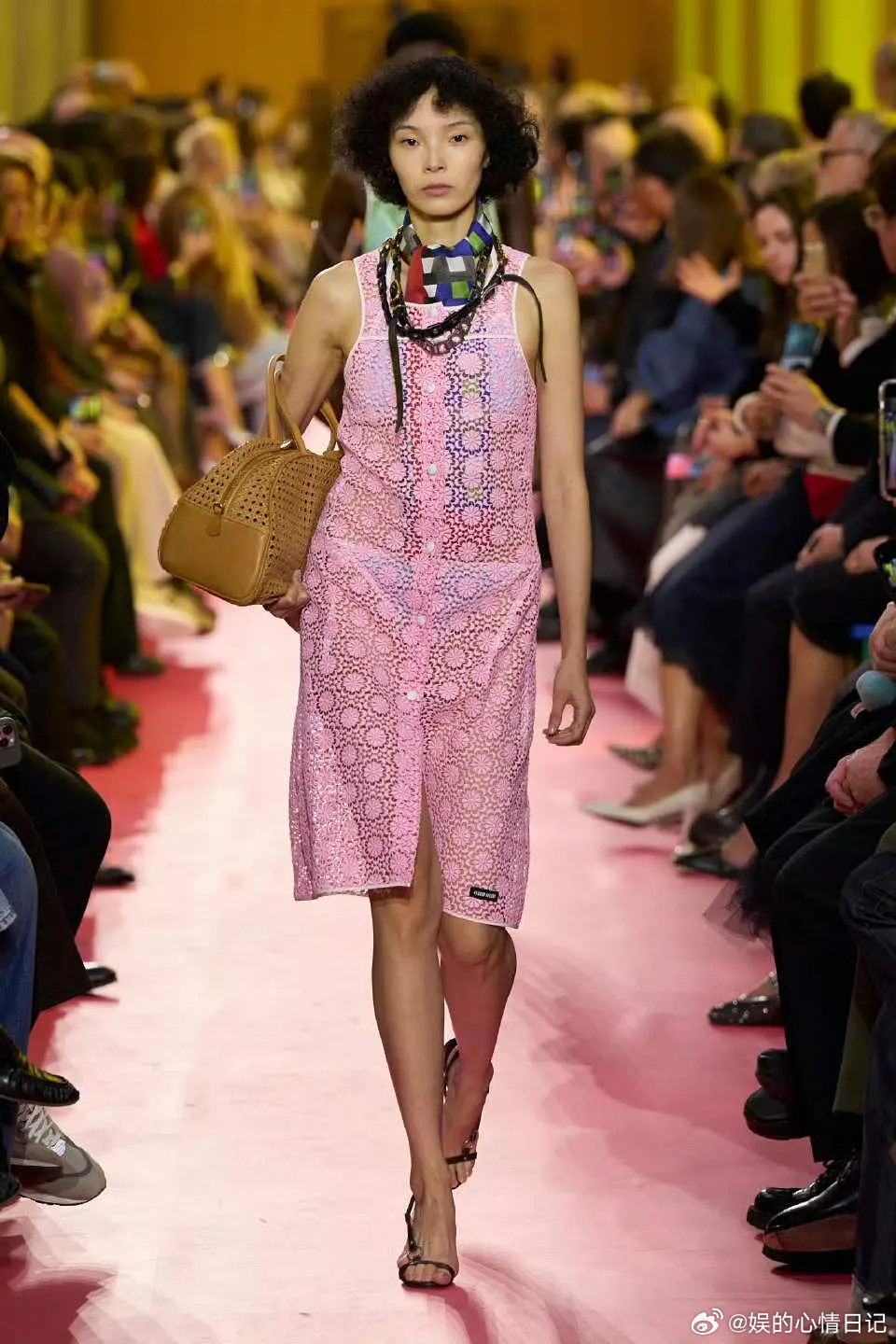 不敢想象这是同一件衣服