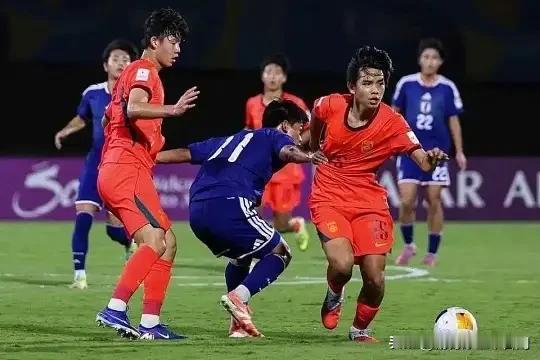 中国球迷这次真的被打脸了，中国U17小将潘朝伟即将启程前往法国，参加欧塞尔俱乐部