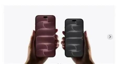 “换国产手机早炸了！”上海，iPhone18Pro系列首发当日，首批用户就炸了锅。有网友吐槽“24小