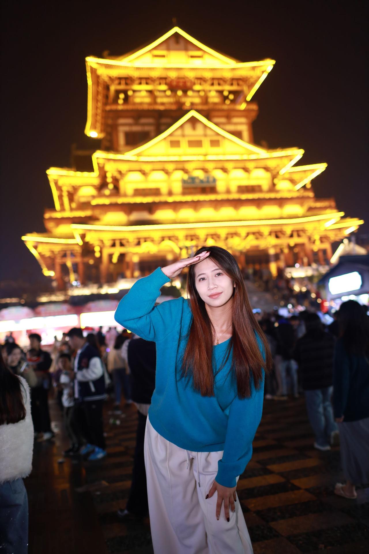 跟我打卡最红地标民族音乐大学生旅游主打一个去过旅游拍照姿势一张图证明你去