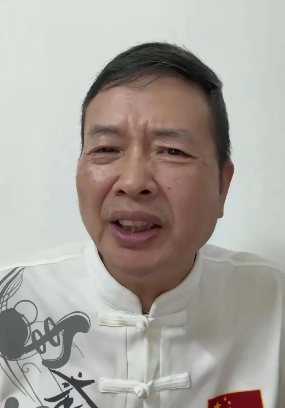 宋祖德不愧是双博士，于朦胧事件一下子就抓到了要害。这几天，宋祖德多次为于朦胧发