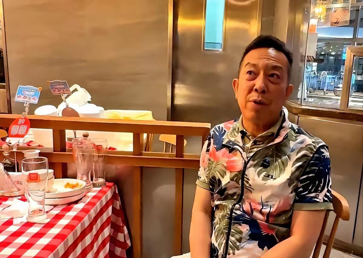 店里凉了一大半，儿童套餐的外卖订单断崖式下跌。西贝老板急了，然后……他打开了招