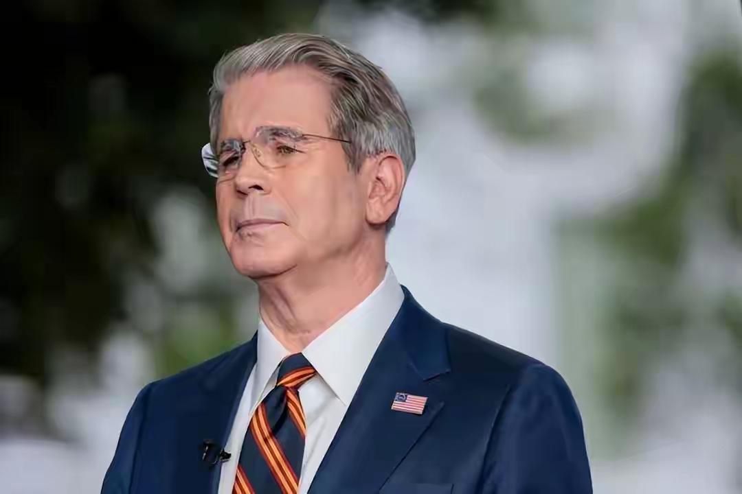 美国对伊朗的经济绞杀绝非儿戏！美国不同于俄罗斯，不仅有军事优势，更有经济和金融霸