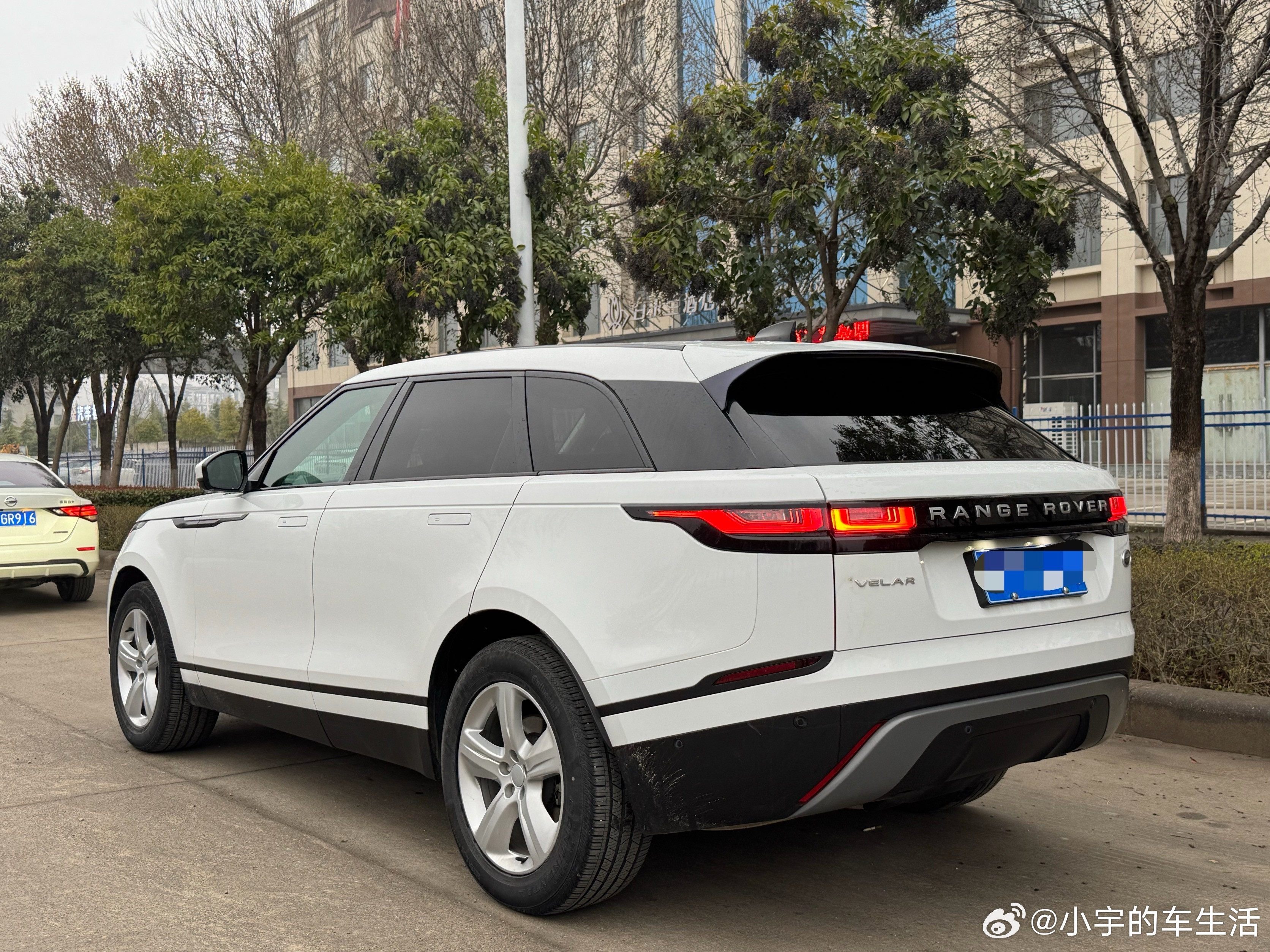 【车辆名称】2021款揽胜星脉P250【上牌时间】2021年11月【行驶里程