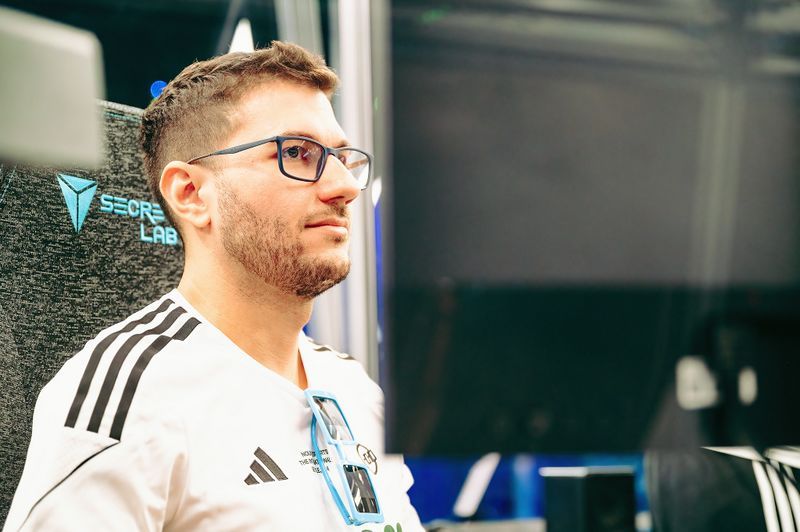 蒜头辟谣查猪说他和P-VISION教练有仇一事称当年巴厘岛major观察者事件就