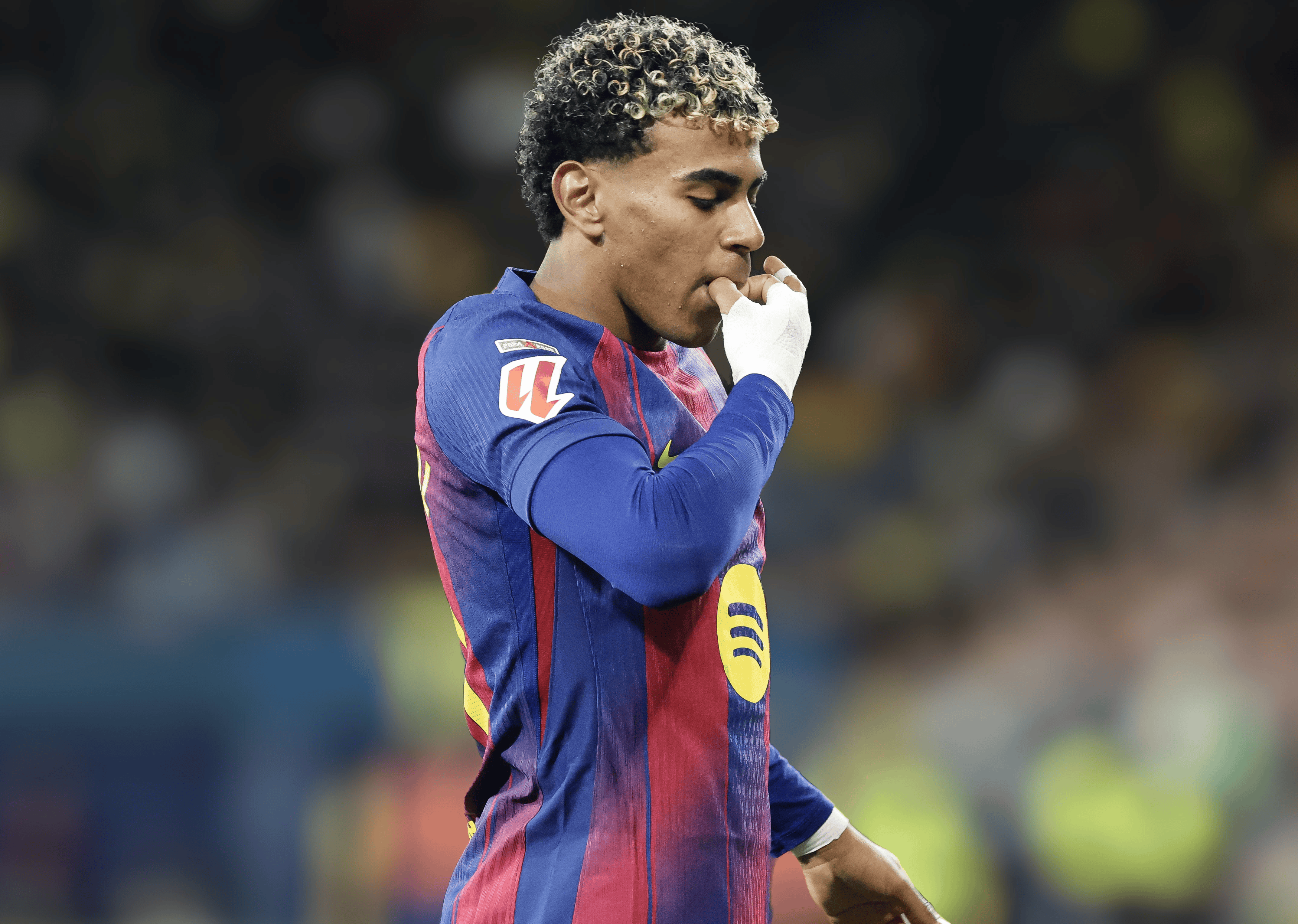 用进球回应嘘声, 亚马尔赛后社媒晒庆祝并配笑哭表情