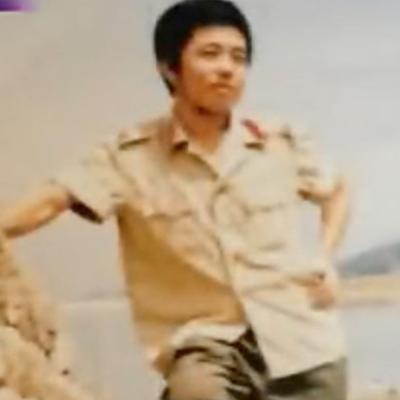 ☁“我是因公吸毒啊！”2006年，因卧底而染上毒瘾的宋名扬提前退休，虽然公