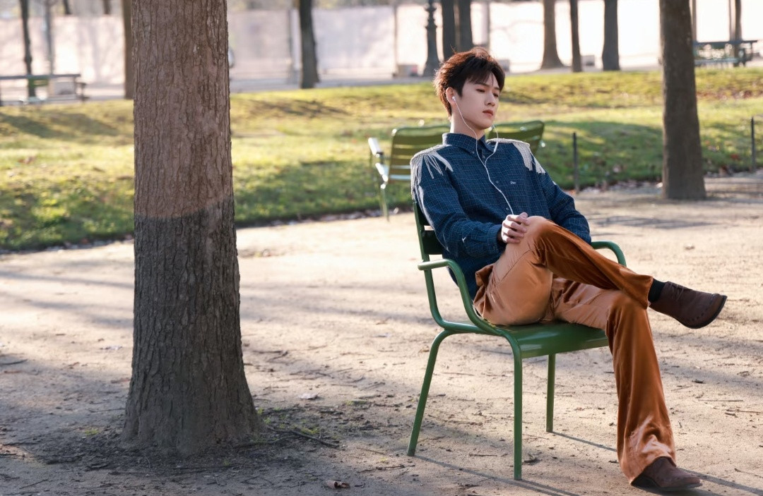 李昀锐户外花园写真～