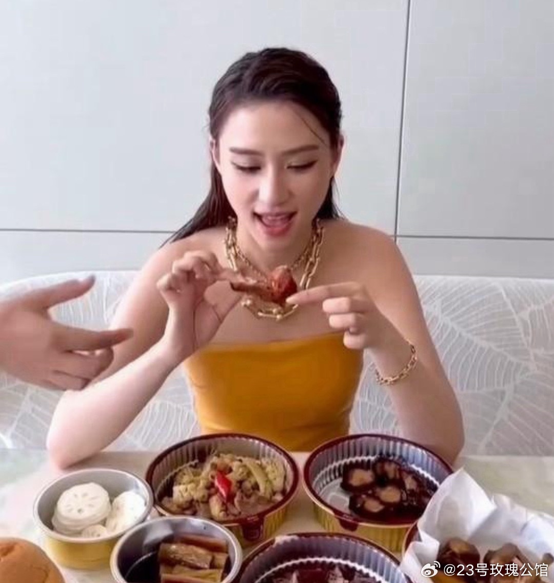 为什么何超莲的下午茶总上热搜？网友：不是贵，是这3个“隐形成本”我们付不起。