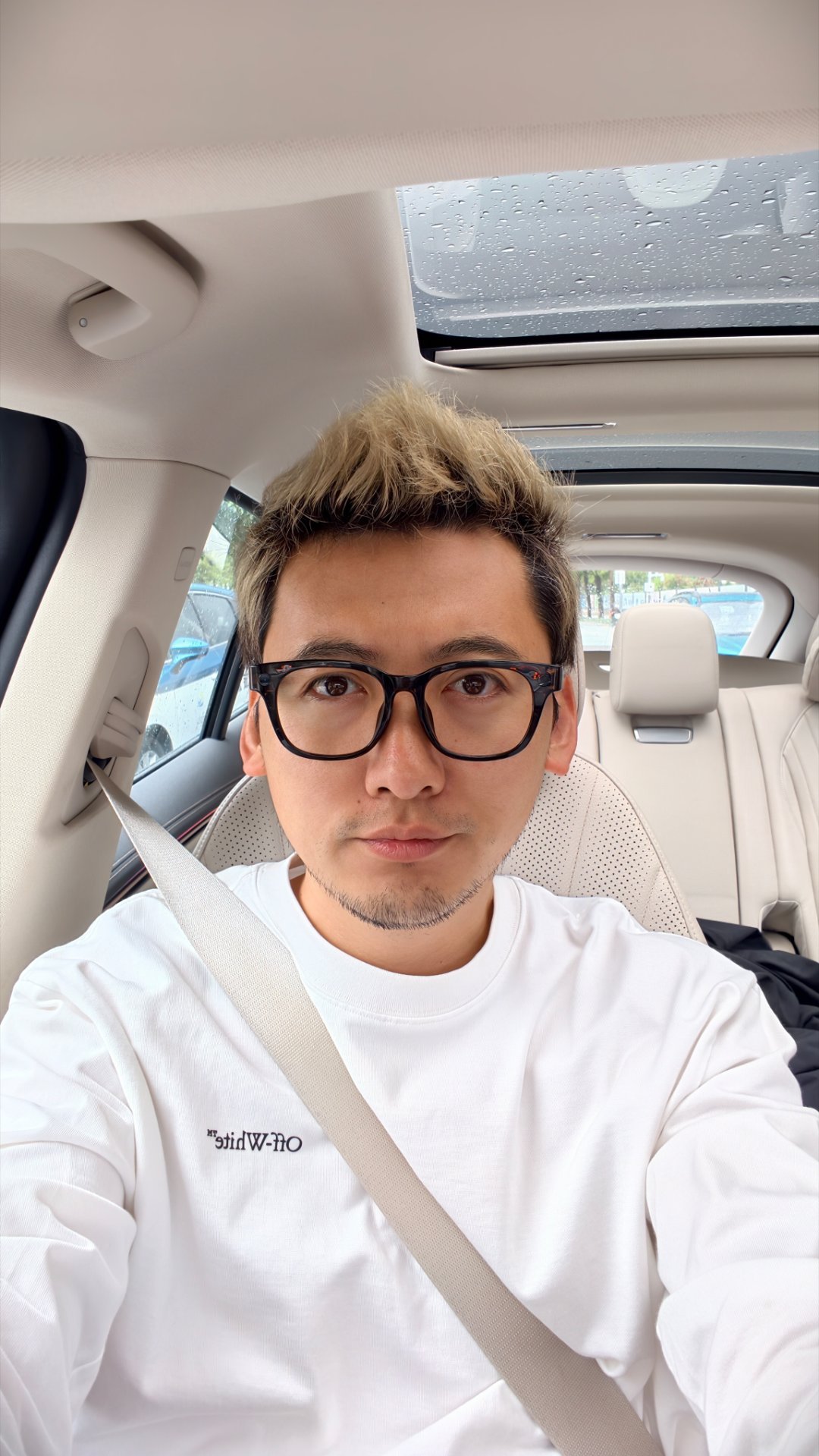 回深圳了，本想来开大玩具出来，但这天气深圳·深圳北站