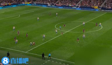 别再聊什么战术了，弗里克根本不是在执教，他是在用巴萨的命，赌自己的封神路。那