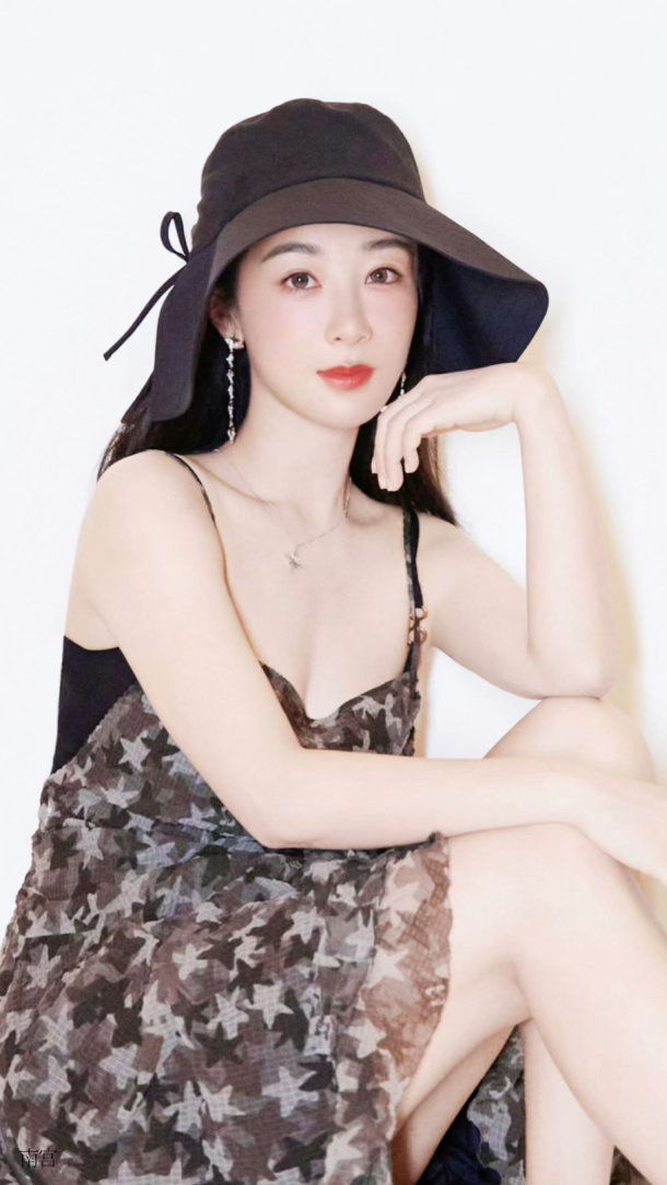 杨紫yz杨紫董竹君yz杨紫玉兰花开君再来世界很大，幸好有人替我活