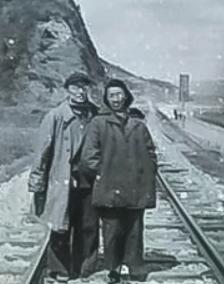 1952年，北京解放军总医院，志愿军师长问30岁女军医为啥还没成家，女医生却