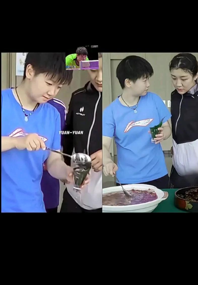 这一边装一边漏，能装满吗[笑着哭]莎莎包粽子包的有模有样的，就是下边漏米了[捂脸