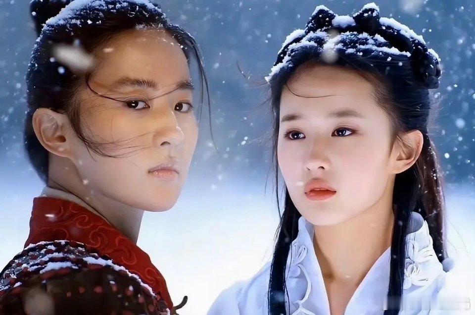 黄圣依现在是被刘亦菲碾压，女人就应该远离男人