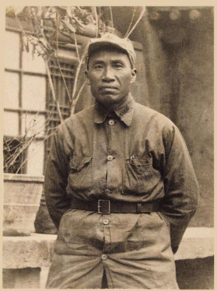 1931年，朱德找一个俘虏，战士却说他拿2块大洋跑了。朱德亲自骑马追上，开口就说