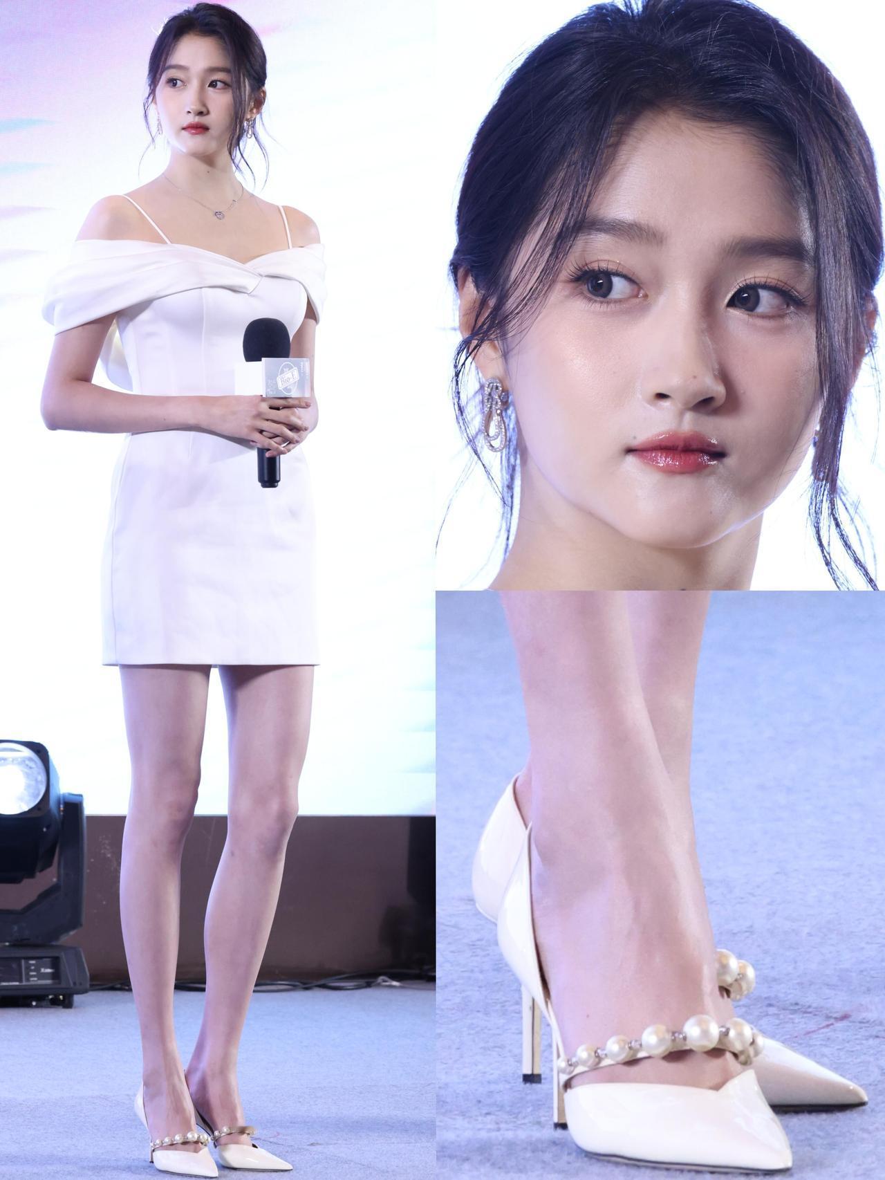 关晓彤那双腿“天生优势”啊早期她也踩过坑礼服没选对就暴露短板，后来才摸透高腰