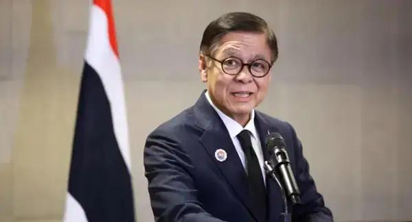 倒反天罡了。泰国这是对美国很不满啊，这是向美国施压。泰国副总理兼外长西哈萨称，特