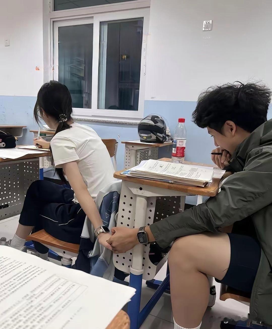 吃定一个女人的最好方式：钱是下策，哄是中策，上策只有三个字能托底。