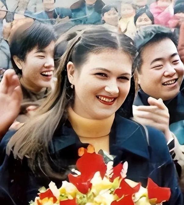 23岁乌克兰女子，远嫁给河南穷小伙，婚姻8年，生下3个儿子，都上了乌克兰国籍，引