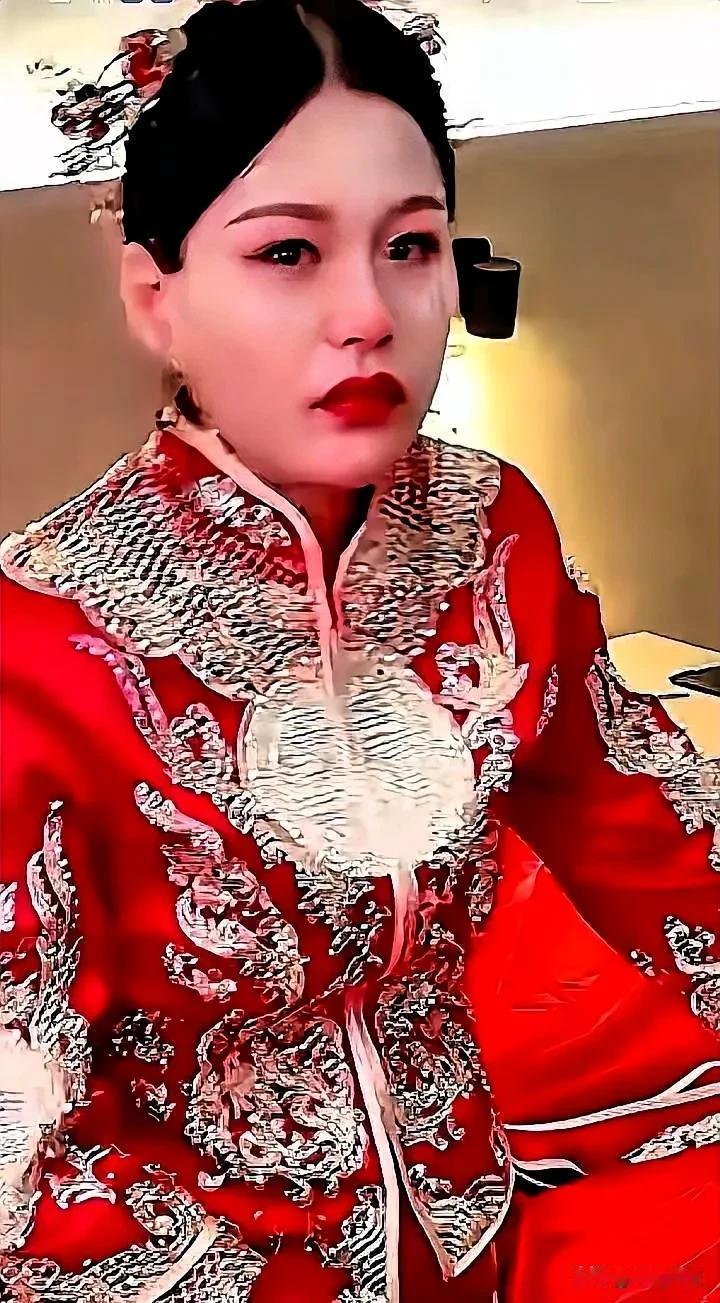 河南周口这场婚礼太窒息了!怀孕六月新娘哭花妆,父母怒而离场,就因为婆家一句“