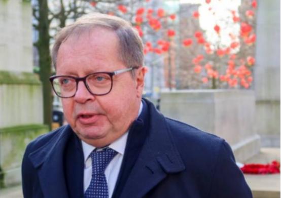 俄罗斯终于有人敢说真话了，普京这一仗打出了几十个敌国12月4日，俄罗斯驻英国大