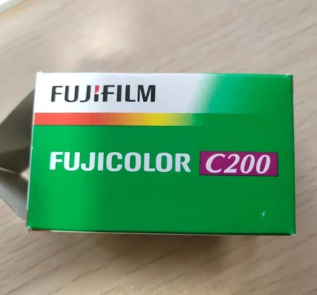 在摄影中，感光度不仅仅是调节亮度，它还决定你能用多快的快门记录瞬间摄影里有一