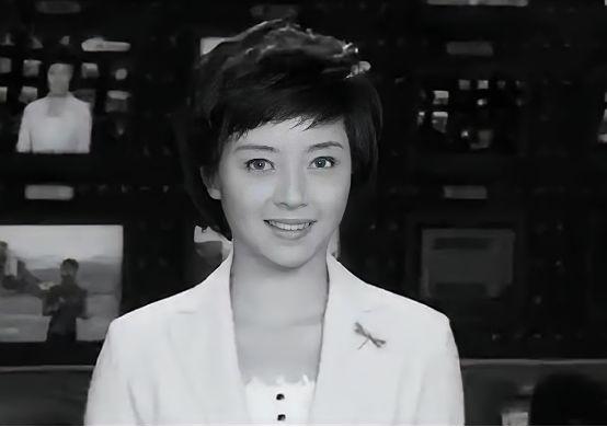 2015年，四川卫视女主持人佟瑶，聚完餐回酒店的路上，因为内急下车去路边草丛小解