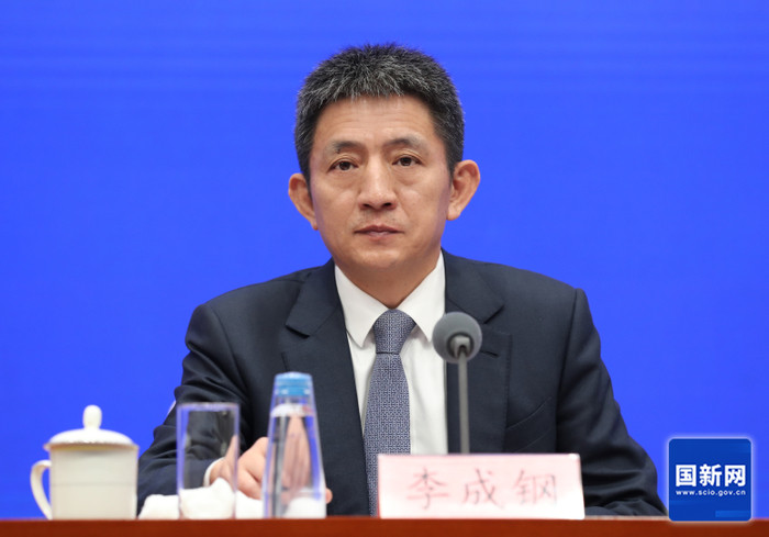 商务部国际贸易谈判代表李成钢: 中国外贸从“卖产品”升级为“提供集成式解决方案”