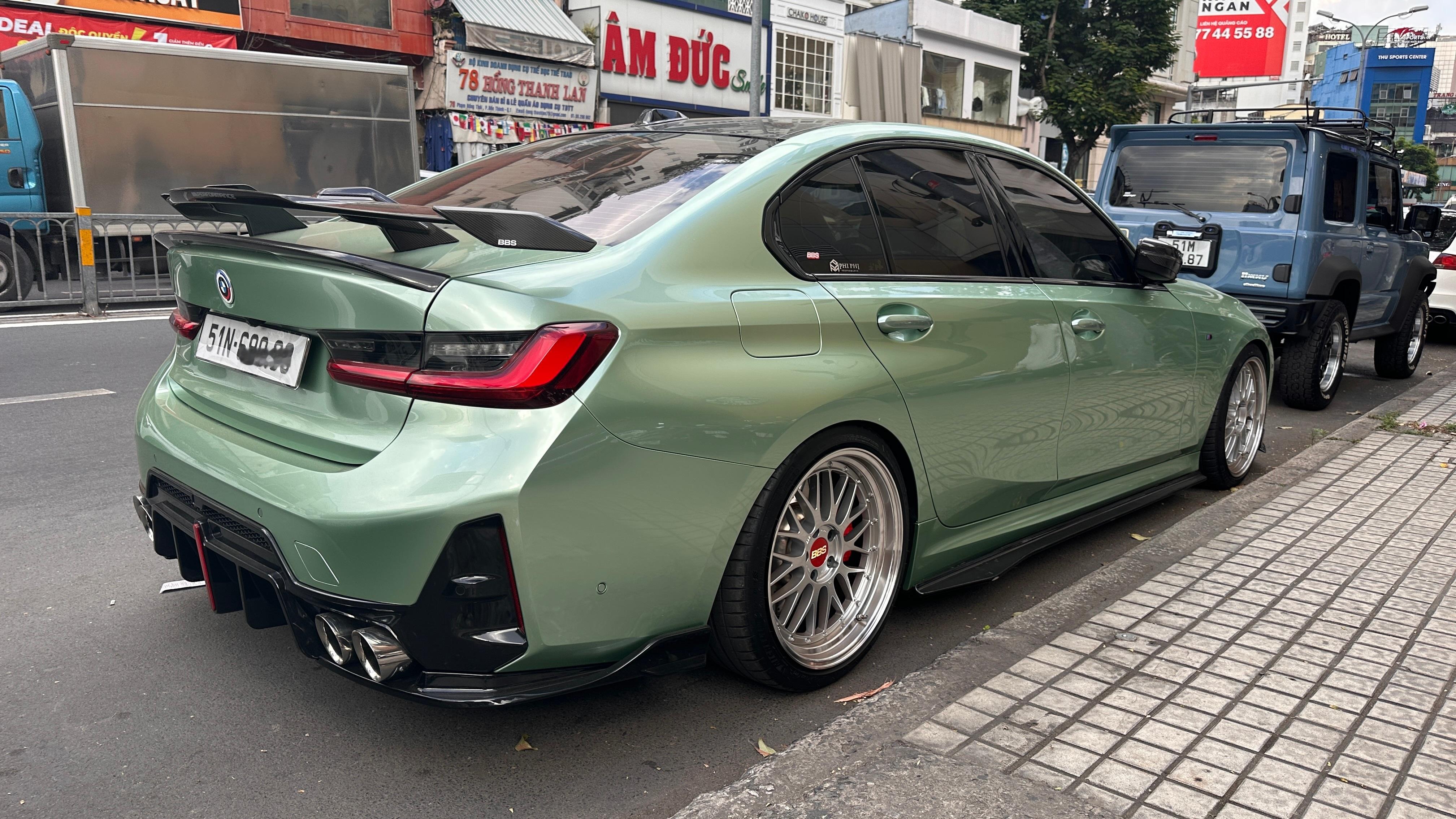 好看的颜色，舒服的改装。越南的车牌比东大的帅多了！豪车街拍bmwsky