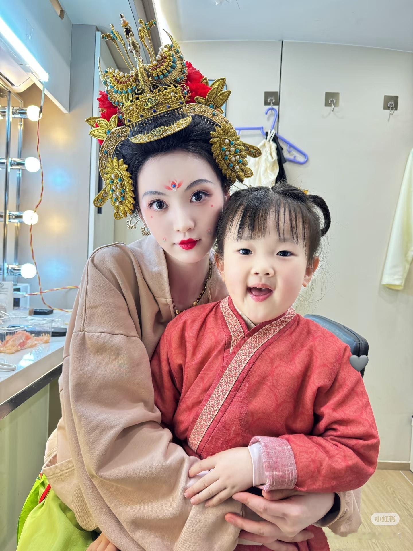 我想说不管是谁和田曦薇相处了都会觉得很幸福吧田曦薇