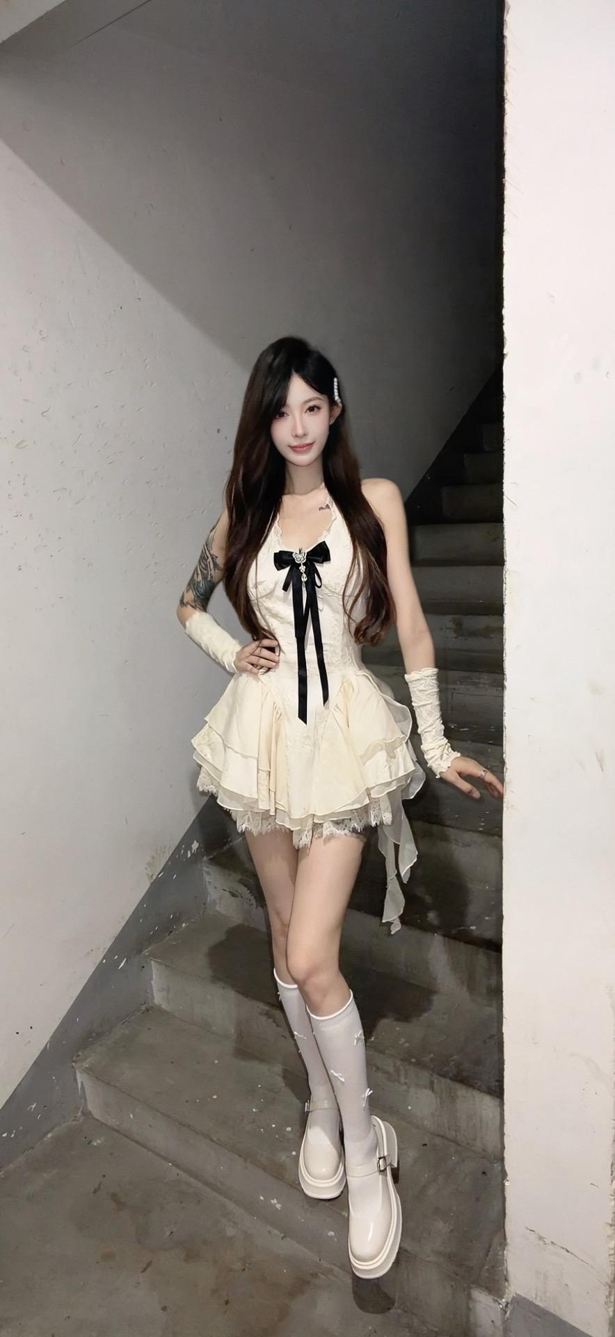 我每天睡醒就去打工 打了工就回去睡觉 我想学坏都没有时间