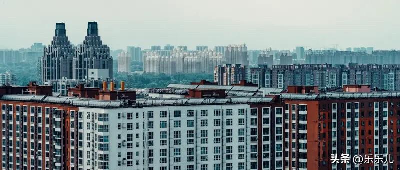 北京楼市：海淀万柳板块走势极具参考性：2025年房价从12.7万跌至11.9