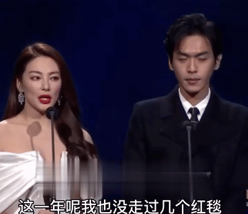 张雨绮尴尬的卖惨，张若昀在旁边看着是真惨！感觉张若昀快要饿晕了，脸色铁青，嘴唇惨