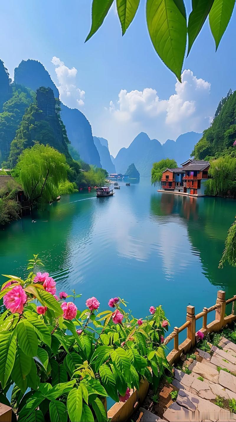 小运播报：2026年1月23日，星期五，农历腊月初五(乙巳年己丑月丁酉日)，法