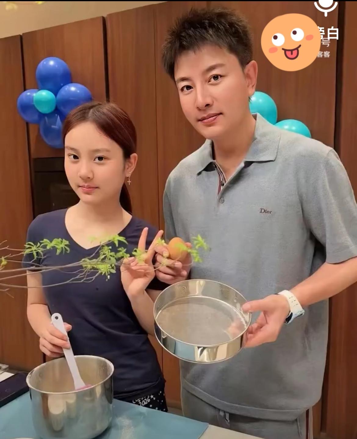 看了贾乃亮的女儿甜馨读书的学校，​就明白贾乃亮为啥要拼命带货了，​甜馨是纯