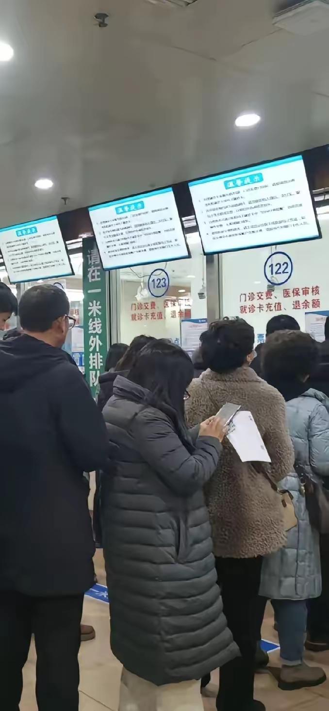 刚才听到一个噩耗。一个朋友才58岁，因为牙疼去世了。他三天前突然牙疼，就以为是