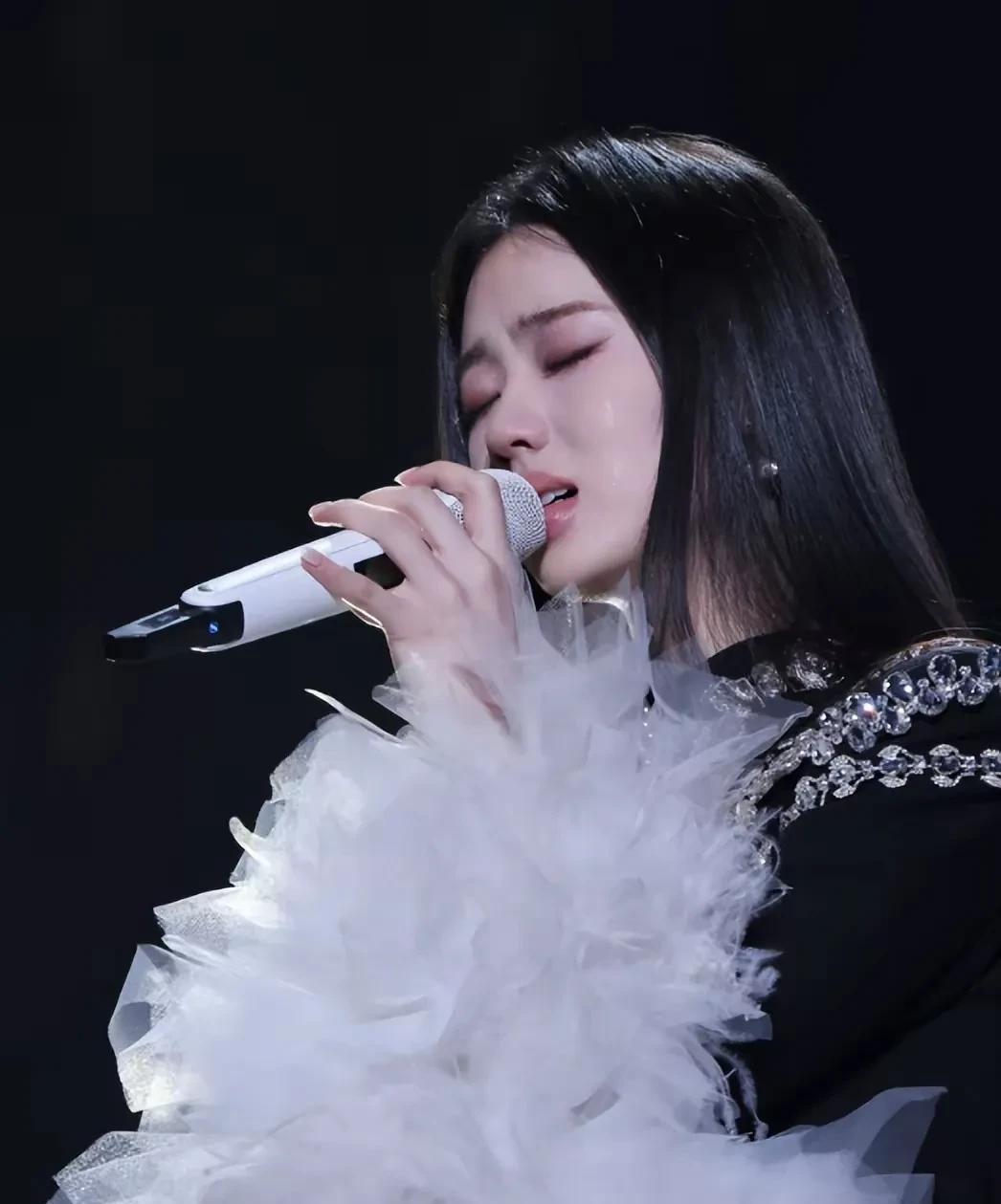 如果我就是那个“万恶”的资本家，要对2025歌手舞台的中国歌手进行商务投资，那我