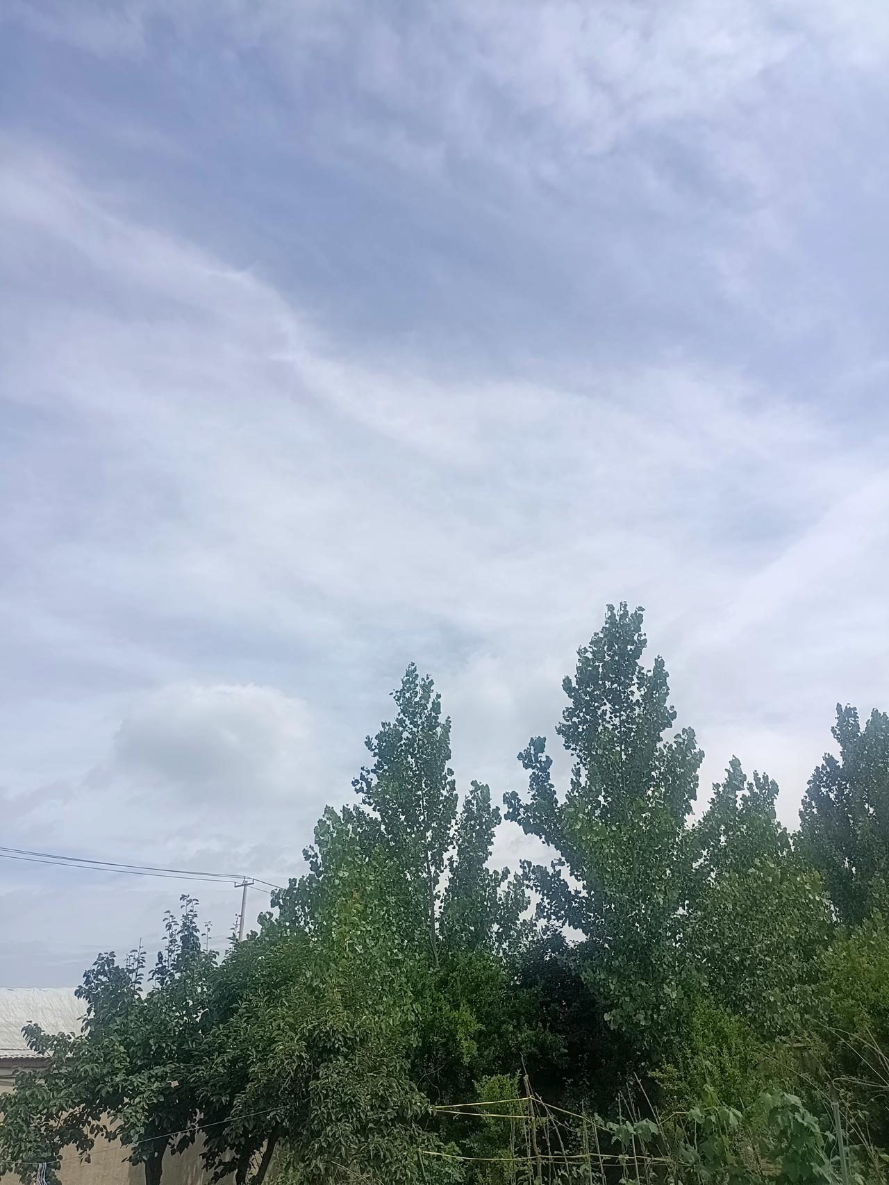 一位情感专家说：“一个女人一旦跟婚外的男人有了关系，有了肉体接触，做了对方情人。