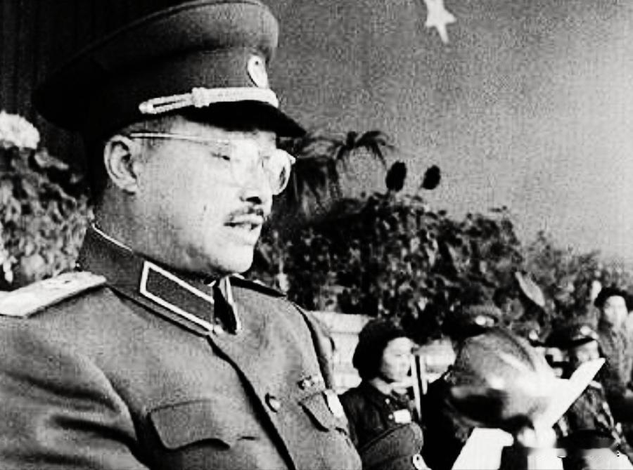 第一代中央领导有多廉洁，说出来你都不相信。贺龙从大西南回北京担任国务院副总理。