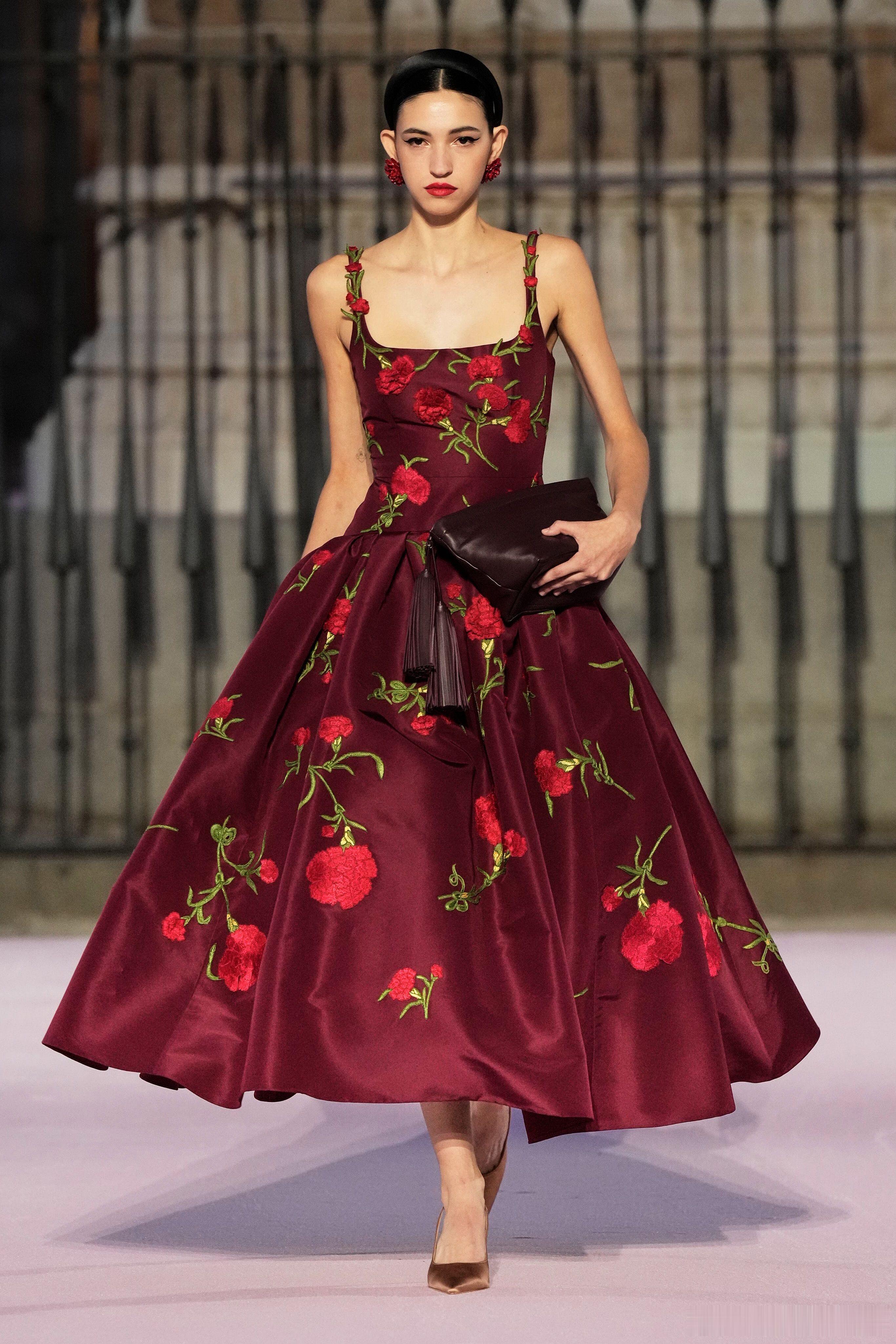 适合VOGUE盛典主题的礼服和头饰🌺​​​