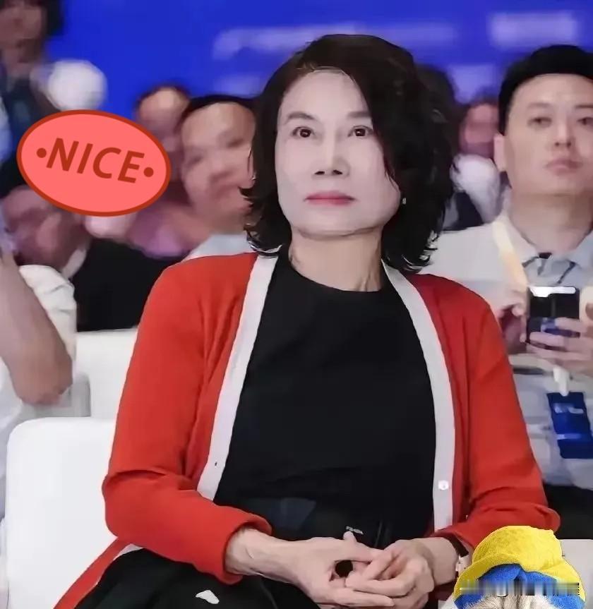 脸都不要了！北京、上海的家电卖场和仓库，格力新空调的箱子正面直接印着“全铜管”这