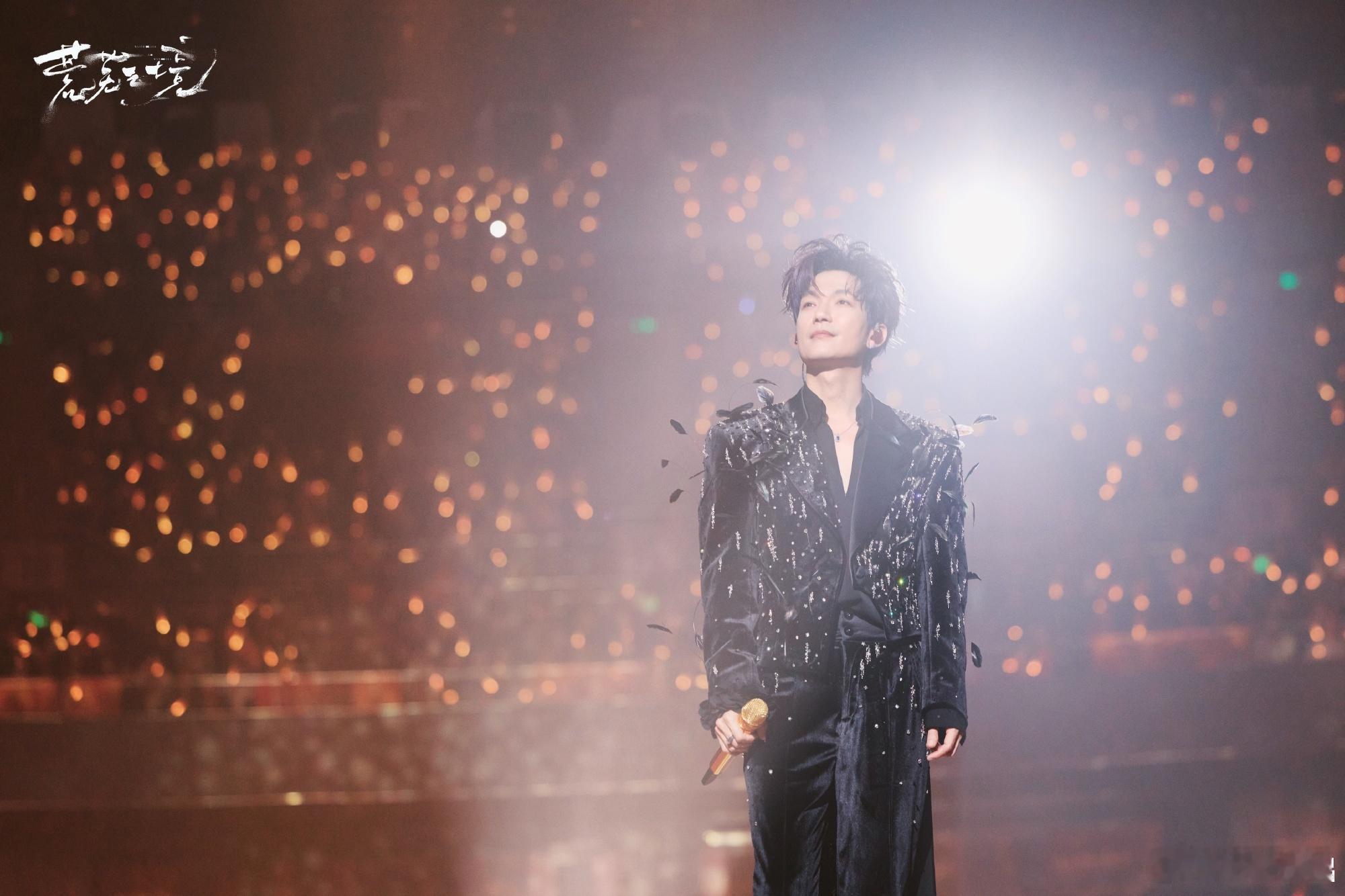 陈楚生获奖之作故事感拉满东方卫视春节晚会刷到陈楚生东方卫视春晚这段直接被击中，