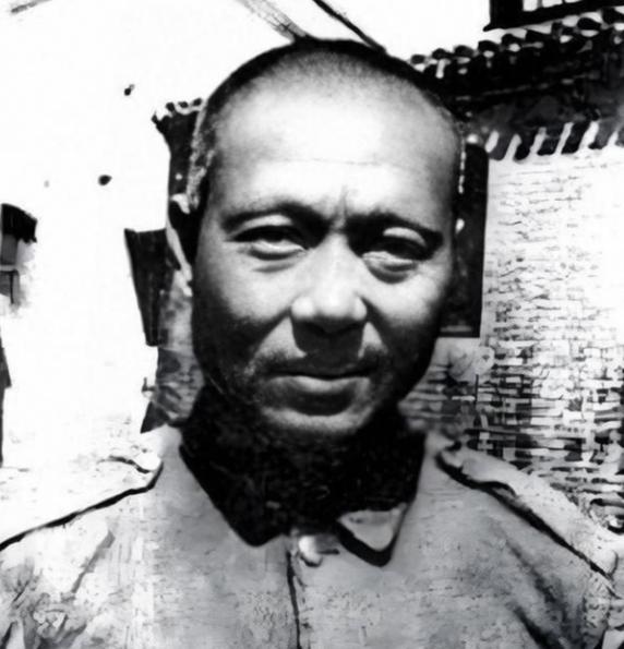 陈长捷和黄维，他俩谁的水平更高？ 陈长捷是晋绥军悍将，长期在北方战场打恶战，