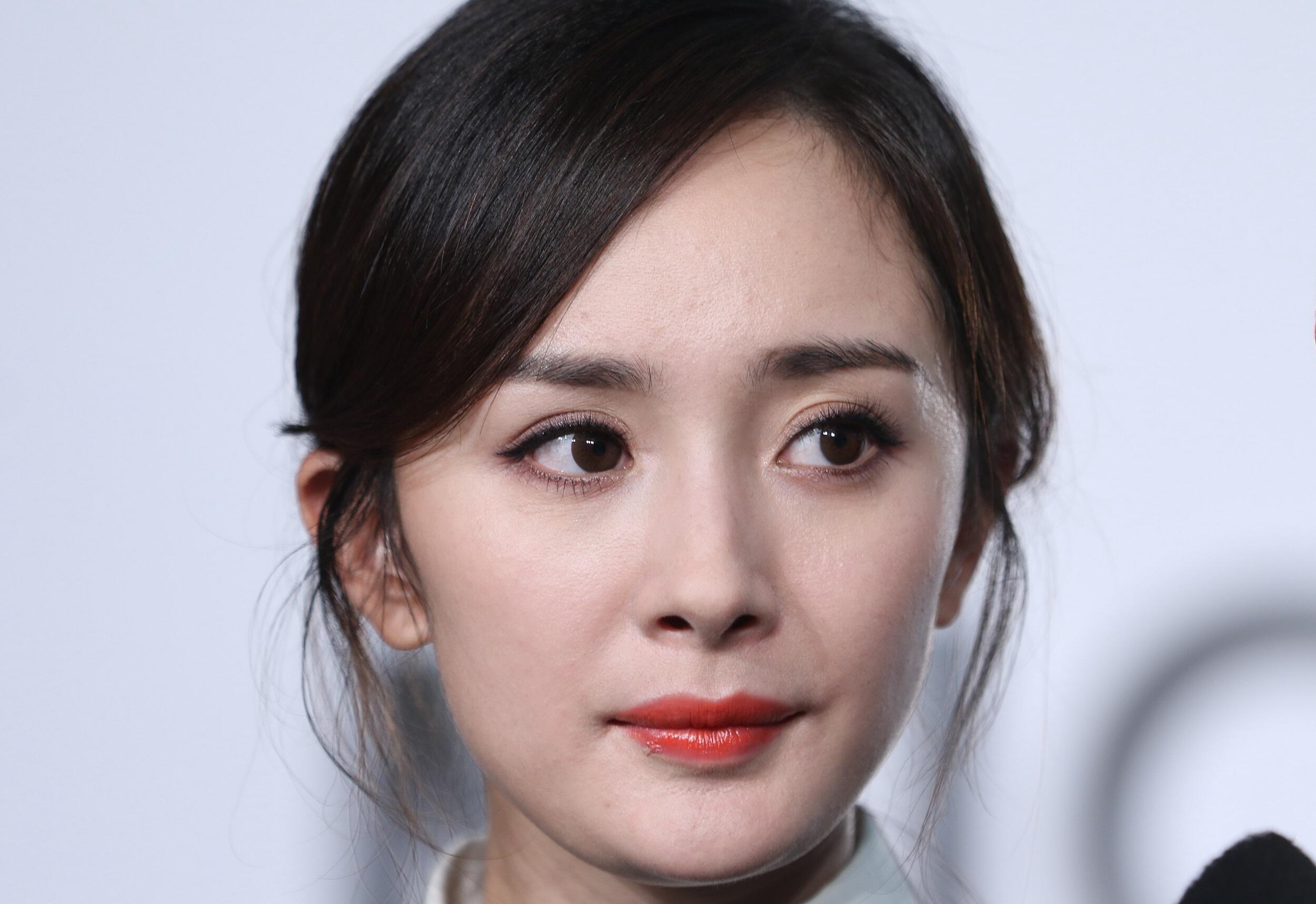 杨幂生图实拍高清